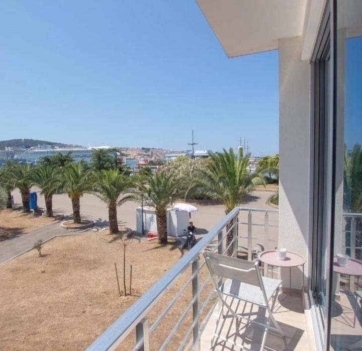 Passerella Apartments Бар Екстериор снимка