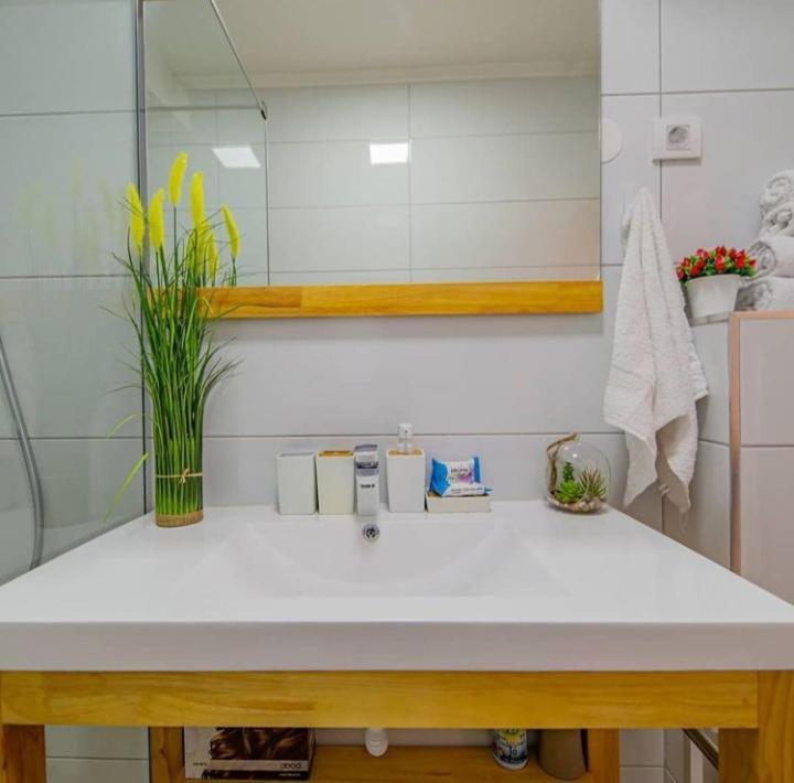 Passerella Apartments Бар Екстериор снимка