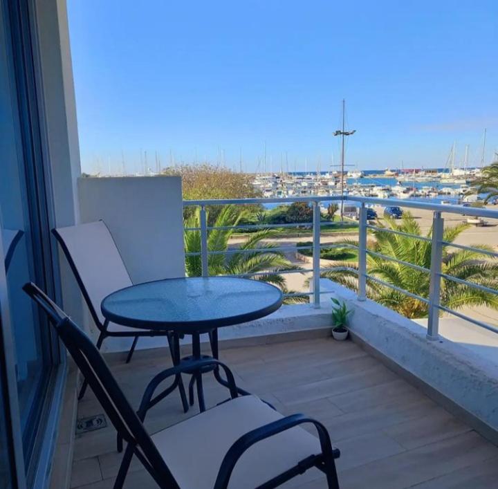 Passerella Apartments Бар Екстериор снимка